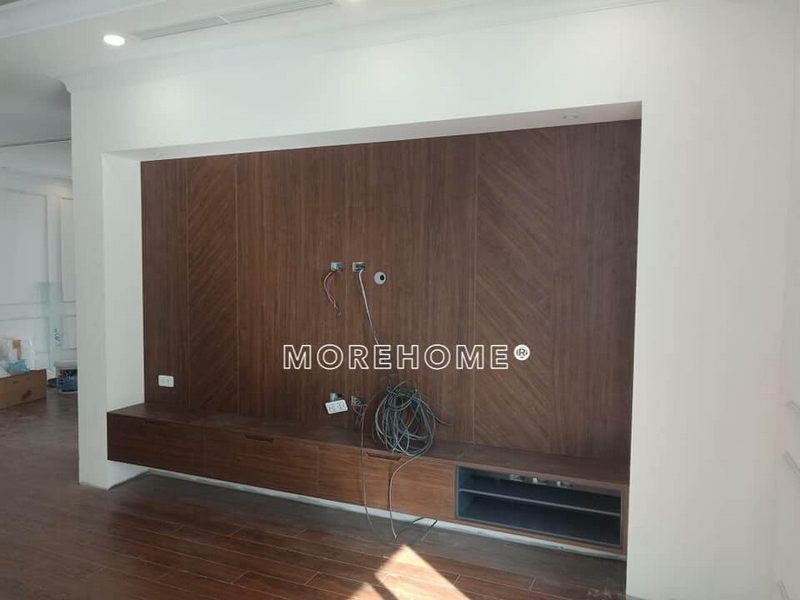 Việc thi công kệ tivi gỗ công nghiệp hiện đại đối với chung cư An Bình city đã được thực hiện.
